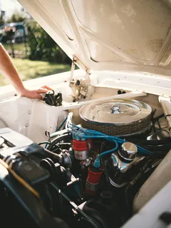 Motor 302 Cleveland en Mustang 1965 negro y gris