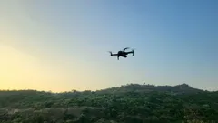 Drones y arcos inteligentes revolucionan la seguridad en autopistas mexicanas